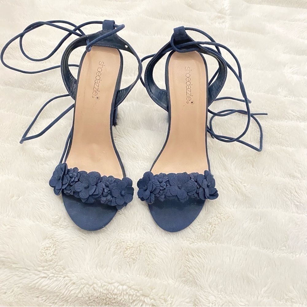 Shoe Dazzle Blue Flower Lace Up Boho Block Heels Size 8.5 - Picture 12 of 12